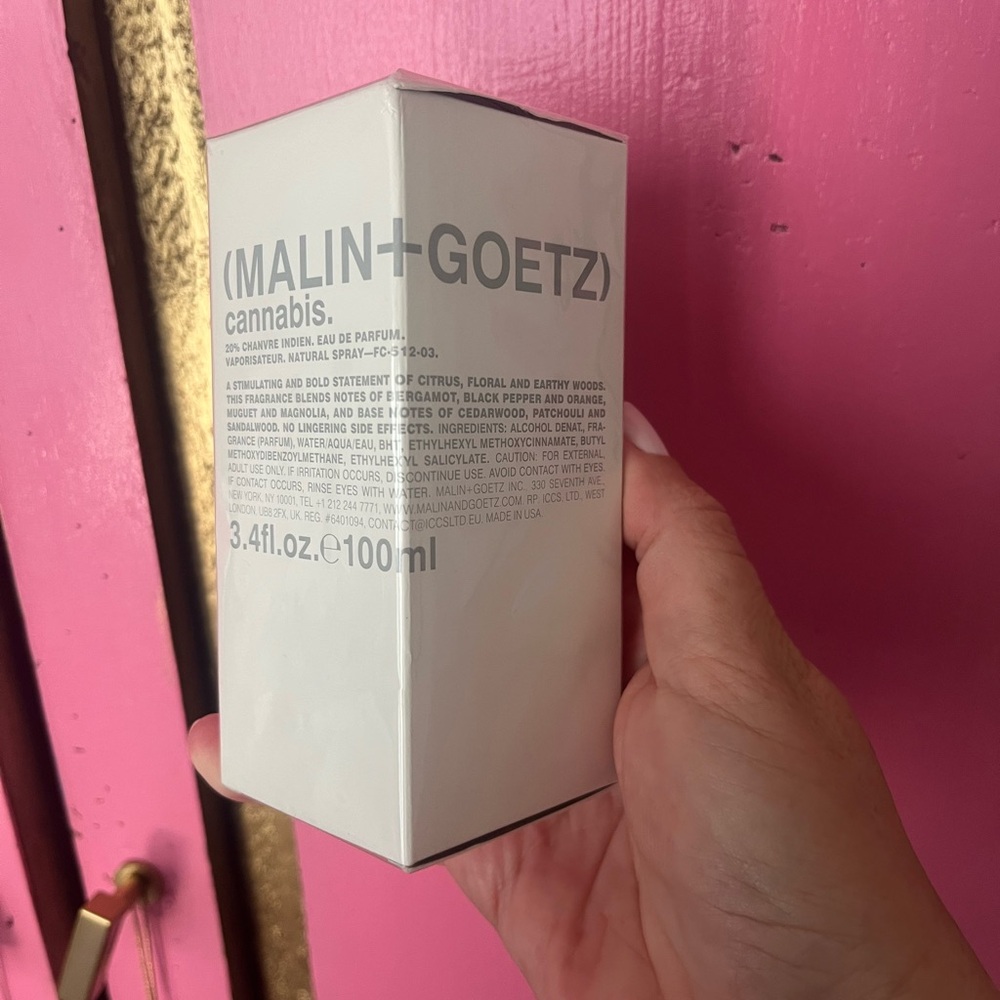 Cannabis Eau de Parfum - White - Picture 3 of 5
